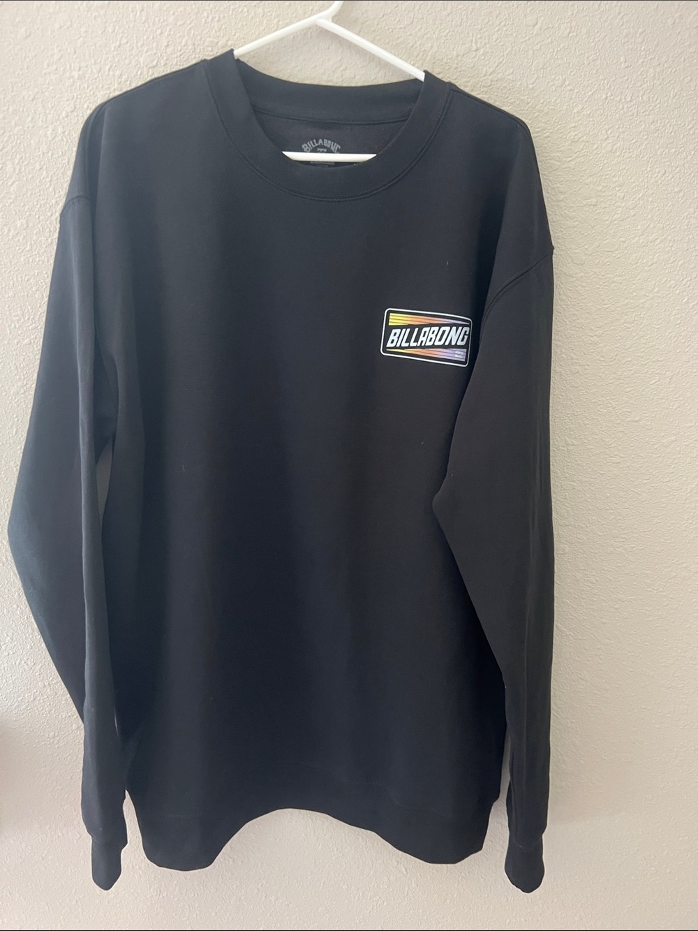 Billabong Black Crew Sweatshirt with Rainbow Logo Patch size XL